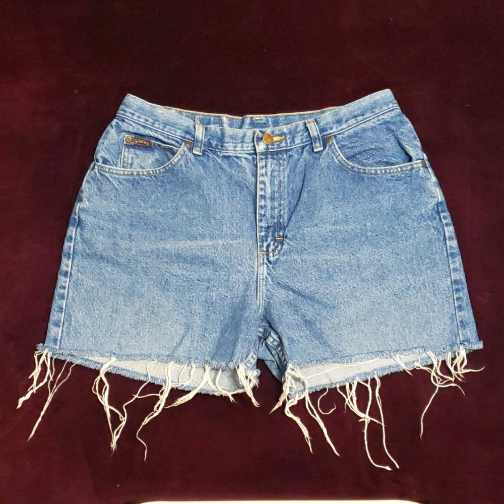 Vintage Plus Size Lee Riders Cut-Off Distressed Raw Hem Denim "Mom" Jean Shorts